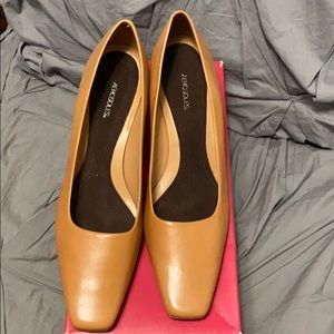 Aerosoles- Treat Yourself